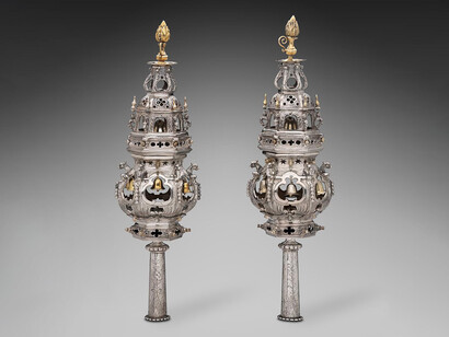 Unknown artist, pair of Torah finials, Dutch, 1649. Courtesy of MFA