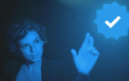 Urge, por isso, a necessidade de compreender e estudar os públicos, entender os visitantes. Estudar os algoritmos, repensar a comunicação de cultura como ela merece. Entender a famosa estratégia de que todos falam e reconsiderar... aplicar estratégia, aplicando-a com a mesma medida que a obra de arte detém. A divulgação deve ser como a mensagem da obra. Precisa de ser instintiva, provocadora, aliciante e acima de tudo desafiante. A estratégia comunicacional deve refletir a densidade conceptual da obra e não apenas a sua superfície estética