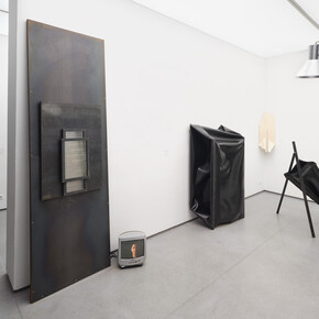 Ensamblajes sensibles. El abismo de lo real en la obra de Ángeles Marco, vista de exhibición. Cortesía de 1 Mira Madrid