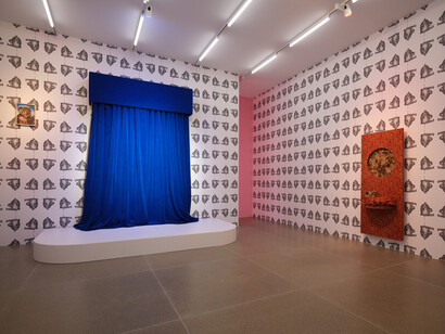 Klodin Erb, Curtain falls dog calls, exhibition view. Courtesy of Aargauer Kunsthaus