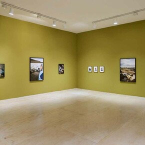 Inuuteq Storch, Soon will summer be over [Pronto se acabará el verano], vista de exhibición. Cortesía de MoMA PS1