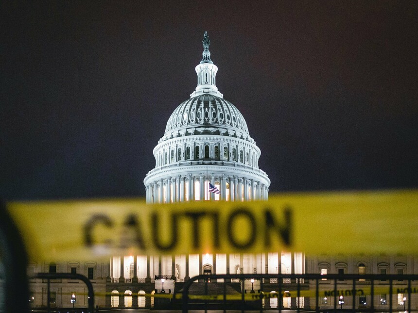 Dictatorship or decentralization in the U.S.