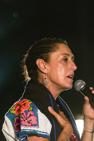 With passion and resolve, Claudia Sheinbaum speaks to supporters, embodying the spirit of change and equality in Mexico's political landscape