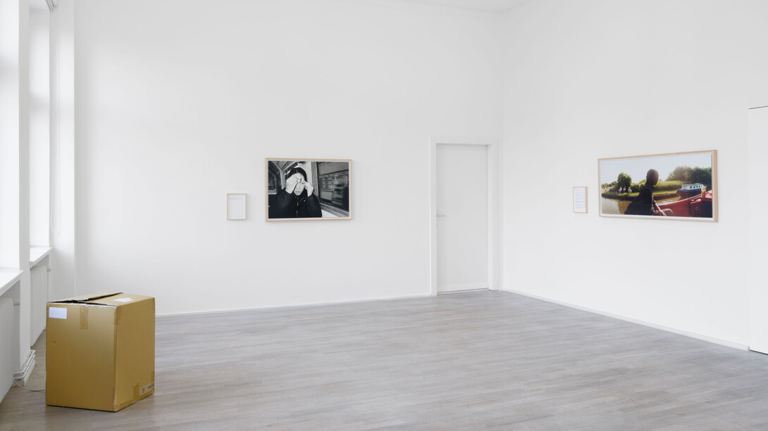 Shimabuku, Self-portrait, exhibition view. Courtesy of Galerie Barbara Wien