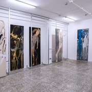Irene Anguita, Get in line, exhibition view. Courtesy of El Chico Gallery. Photo by Goro Studio