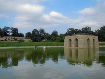 El jardín es un símbolo de redención, el reflejo de un estado de gracia interior conquistado a través del coraje y la perseverancia.  Jardines de Abbas Abad en Behshahr, provincia de Mazandaran, patrimonio de la humanidad por sus jardines y lago, Irán