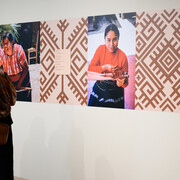 Die farben der erde. Moderne textilkunst in Mexiko, ausstellungsansicht. Mit freundlicher genehmigung des Weltmuseums Wien