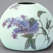 Art and botany: vases from the imperial porcelain manufactory, late nineteenth to early twentieth century. From the christmas gift series. Courtesy of the State Hermitage Museum