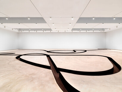 Michael Heizer, Negative sculpture, exhibition view. Courtesy of Gagosian