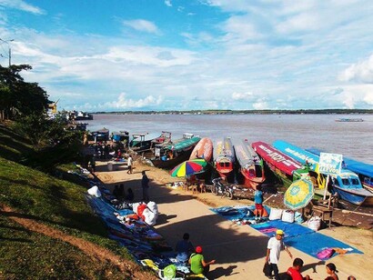 Rio Ucayali, ampio affluente del Río delle Amazzoni, Perù