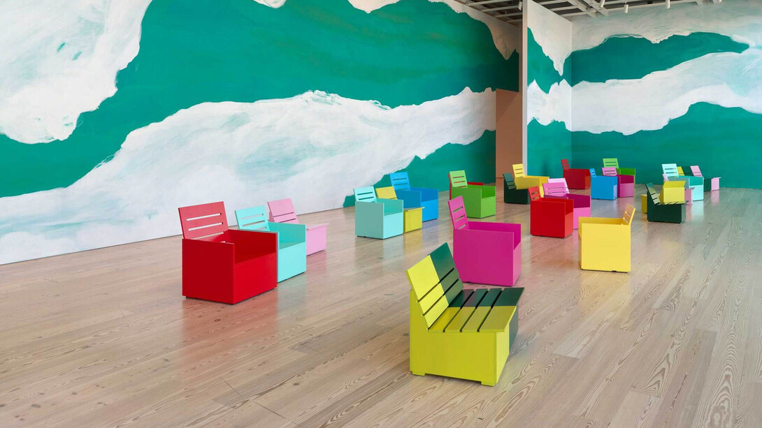 Mary Heilmann, Larga línea, vista de exhibición. Cortesía del Whitney Museum of American Art