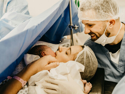 The precious first moment of a mother meeting her newborn right after delivery
