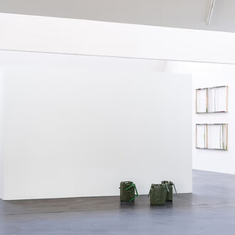 Florian Slotawa, Grammatik einfach erklärt, exhibition view. Courtesy of Von Bartha