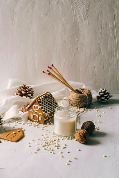 Cada vela encendida en los cuatro domingos simboliza un paso más hacia la luz que representa el nacimiento de Cristo