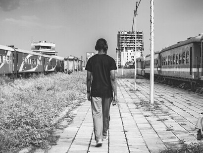 Life in motion: a moment of quiet amid Kinshasa’s restless rhythm