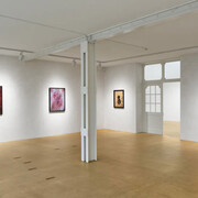 Piero Manzoni, L’invincibile Jean and early works 1956–1957, exhibition view. Courtesy of Hauser & Wirth
Te