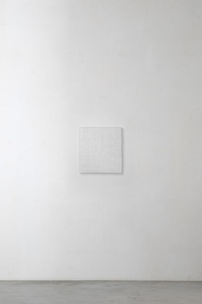 Günther Uecker, exhibition view. Courtesy of Axel Vervoordt Gallery