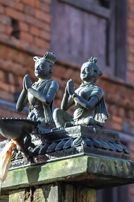 Bandipur is a charming hilltop town in Nepal known for its well-preserved Newar architecture, rich cultural heritage, and stunning Himalayan views