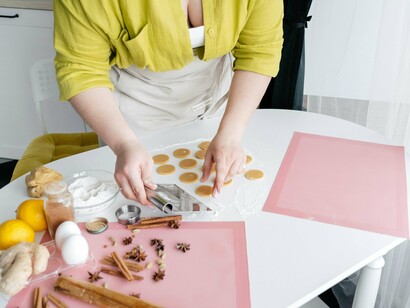 As primeiras bolachas foram apresentadas em uma feira, foi curioso perceber como muitas pessoas demoraram a acreditar que aquilo não era um azulejo de verdade, mas sim uma bolacha, destaca Graziela Peroza 