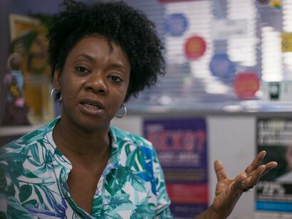 Simone Cruz aponta que, embora a pesquisa ainda não esteja concluída e vá esclarecer mais essas questões, é perceptível que as mulheres negras sofrem com baixa auto-estima, decorrente do fato de serem muitas vezes menosprezadas e estigmatizadas, além de “não se enxergarem” representadas na mídia em geral. “Ainda falta muito avançar, não conseguimos garantir uma visibilidade, papéis positivos que sirvam de referência para crianças. Crianças negras precisam se enxergar e enxergar seus familiares de forma positiva na televisão”