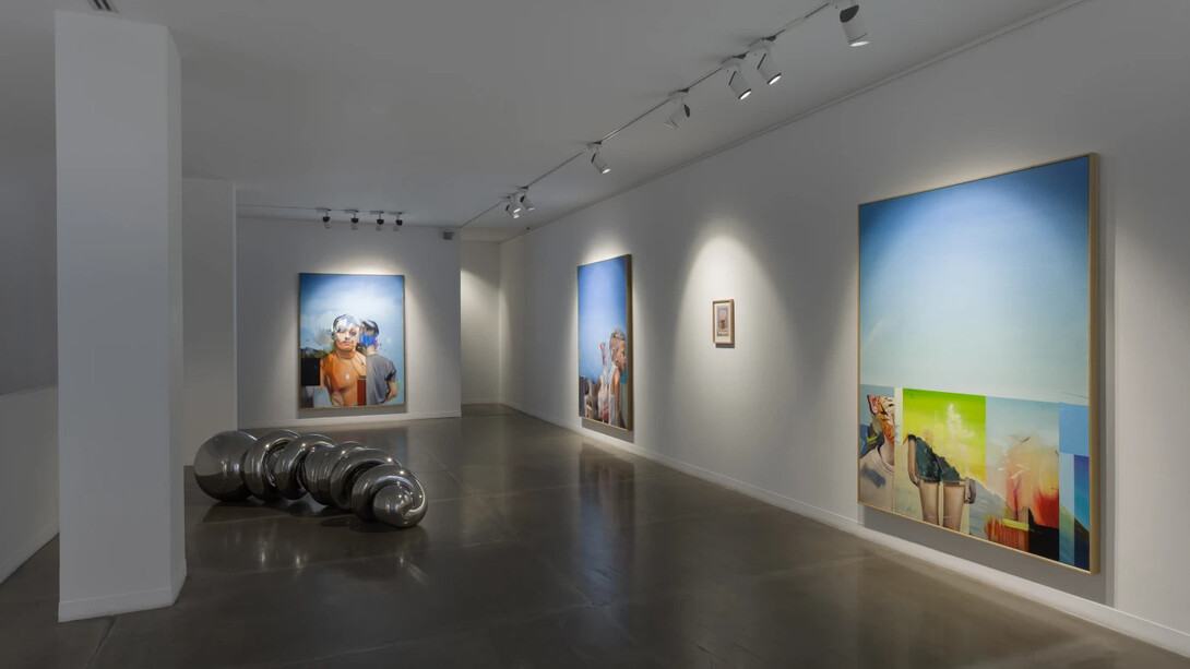 Phoebe Leech, Hidden boys, open blue, exhibition view. Courtesy of JD Malat Gallery