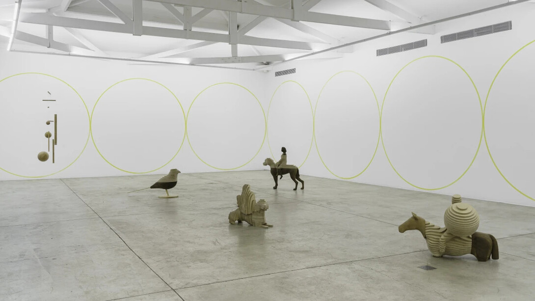 Xavier Veilhan, Do vento, exhibition view. Courtesy of Nara Roesler