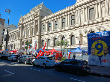 El balotaje que llevó a Orsi al poder, con votos prestados y heterogéneos, tensiona aún más la definición de hasta dónde puede llegar el pragmatismo sin erosionar su identidad