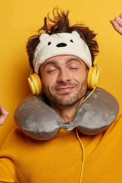 The art of surviving long flights: comfort, calm, and a touch of self-care