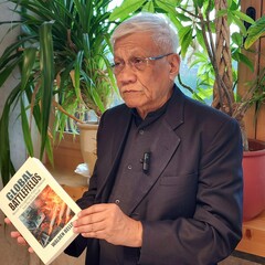 Walden Bello