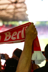 Torcedor do FC Union Berlin em jogo do time no estádio