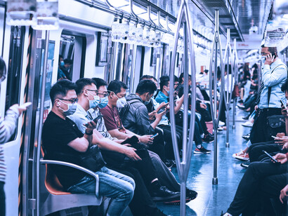 Absence de regards à l’ère des écrans omniprésents