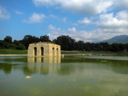 El jardín persa ha sido un universo de sensaciones, una experiencia que une el cuerpo y el espíritu. Jardines de Abbas Abad en Behshahr, provincia de Mazandaran, patrimonio de la humanidad por sus jardines y lago, Irán