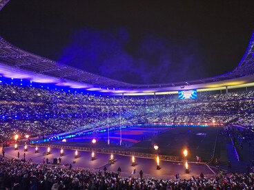 Nuit de match au Stade des Six Nations : chaque siège rempli, chaque lumière allumée, rappelle que le rugby français se joue autant sur le terrain que dans l’engagement du public
