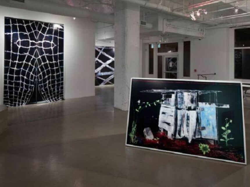 Kelly Barrie. Parallel Play Meer