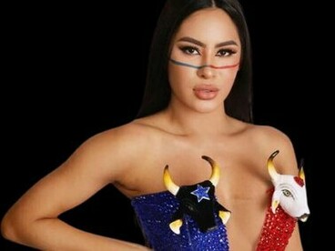 A rivalidade entre Garantido e Caprichoso e como o BBB 24 impulsionou o Festival de Parintins. Foto/Reprodução das redes sociais da artista