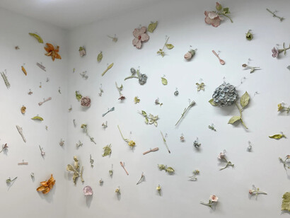 Monica Banks, Secret harmonies, exhibition view. Courtesy of Kathryn Markel Fine Arts