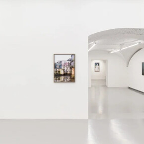 Silvia Camporesi, Uno strappo nel cielo di carta, veduta della mostra. Cortesia di z2o Sara Zanin Gallery