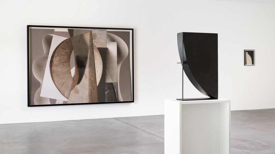 Erin Shirreff, Table muse, ausstellungsansicht. Mit freundlicher genehmigung von Von Bartha