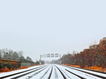 The railway industry relies heavily on steel and aluminum components. Those materials can fail if not properly assessed