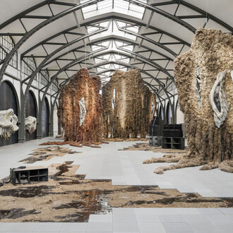 Klára Hosnedlová, Embrace, ausstellungsansicht. Mit freundlicher genehmigung des Hamburger Bahnhofs
