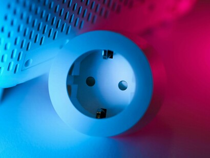 A digital power outlet enabling automation of household devices, presenting the shift toward responsive home infrastructure