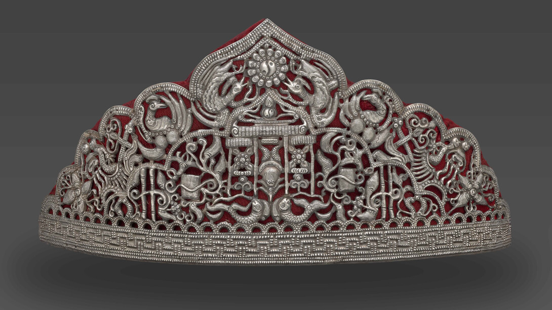 Woman’s diadem, early 20th century. Courtesy of Philadelphia Museum of Art