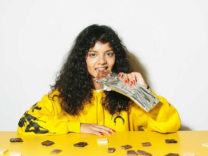 Transformar uma marca de chocolate num texto, seja para website ou redes sociais, há sempre uma comunicação deliciosa a ser servida porque, além de recomendações para presentes, há também as possibilidades de fazermos receitinhas para finalizar a nossa ceia de Natal ou jantar de final de ano