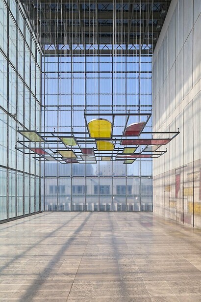 Rosa Barba, Under the canopy, exhibition view. Courtesy of Museum der bildenden Künste Leipzig