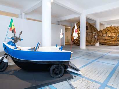 Various artists, Im/mobile, exhibition view. Courtesy of Selebe Yoon Gallery