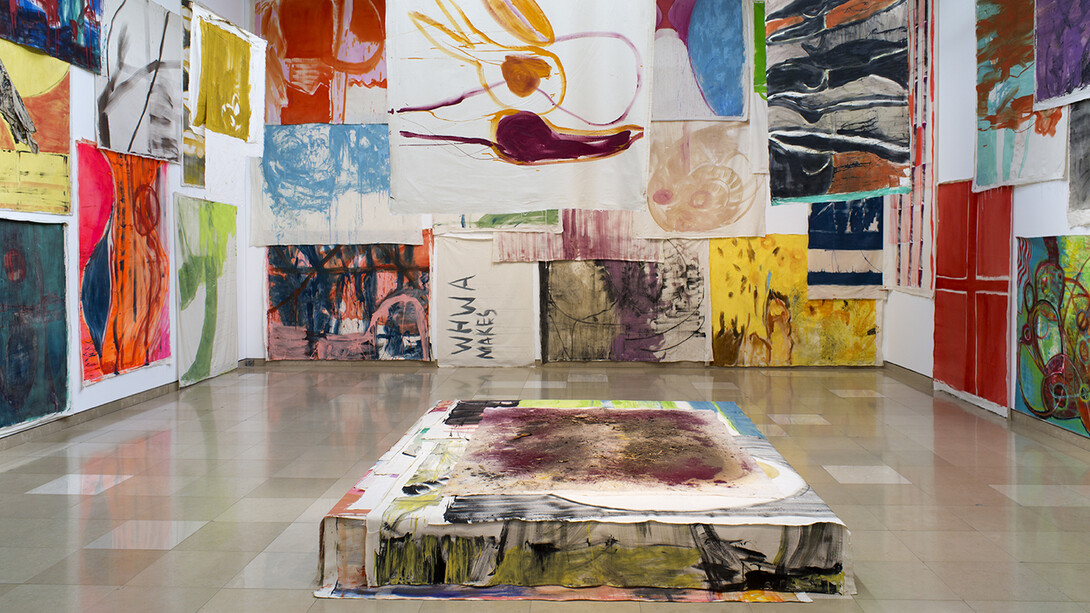 Vivian Suter, Disco, vue de l'exposition. Avec l'aimable autorisation de Carré d'Art