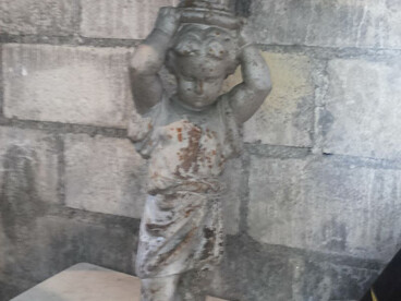 Estado en que se encontraba la figura central del Pastorcillo, en la bodega municipal. Año 2016. Foto: Sergio Orozco Abarca. Cartago, Costa Rica