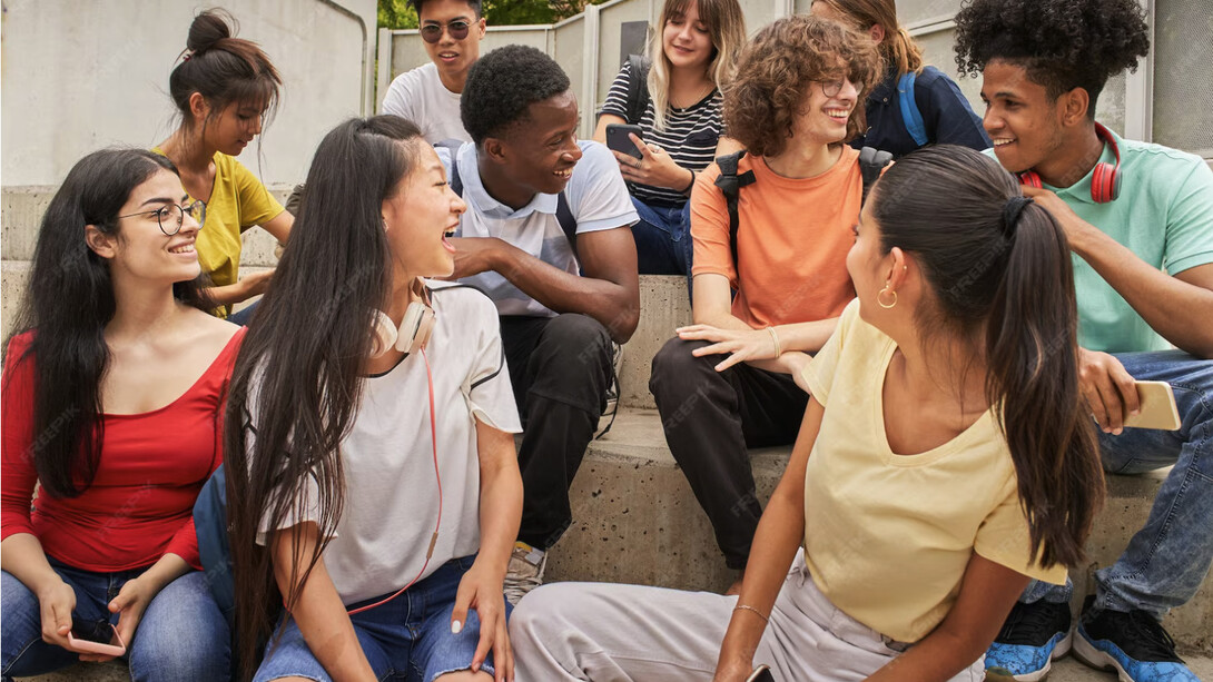 Marina se cuidaba mucho en las conversaciones con sus compañeras y, sobre todo, con sus compañeros, generalmente malos perdedores. No quería que la tuvieran por una friki y la mantuvieran en el congelador