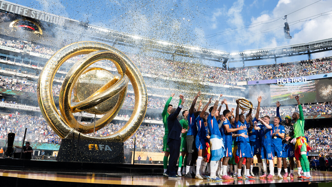 Ceremonia de premiación de la Copa Mundial de la FIFA. 13 de julio de 2025, Estadio MetLife, Nueva Jersey, Estados Unidos. El Mundial de Clubes 2025 se perfila como el torneo más lucrativo y ambicioso en la historia del fútbol internacional