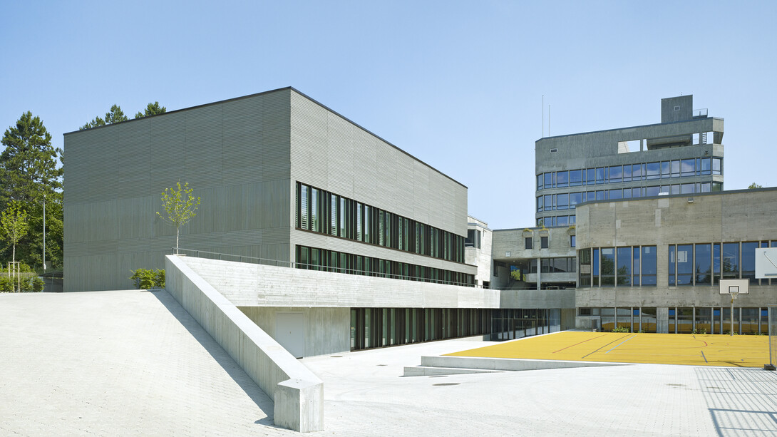 Zugang Friedensgasse. Doppelturnhalle Gymnasium Liestal, Liestal (BL) Öffentlicher Bau, Neubau, 2013